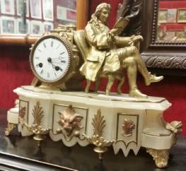 ACHAT PENDULES dans la cadre d'un débarras succession à Paris